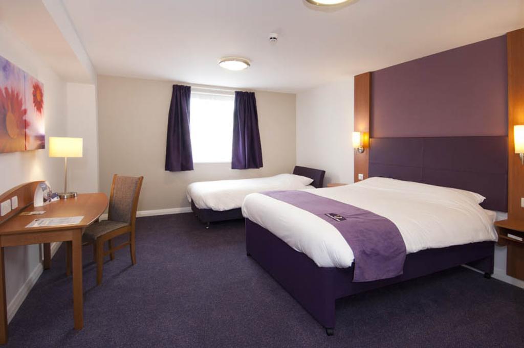 Premier Inn טונברידג' חדר תמונה