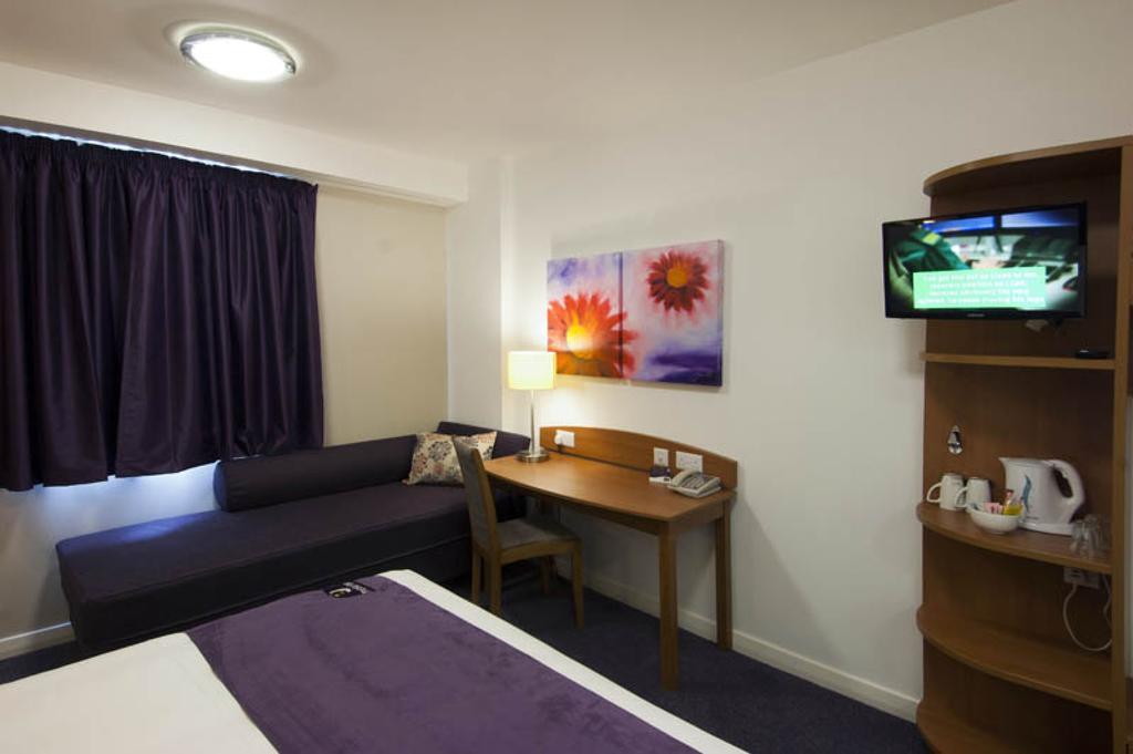 Premier Inn טונברידג' חדר תמונה