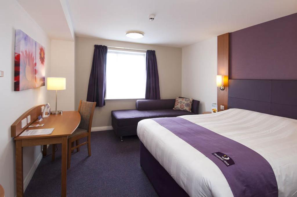 Premier Inn טונברידג' חדר תמונה